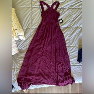 NWT Lulu’s bridesmaid dress burgundy small